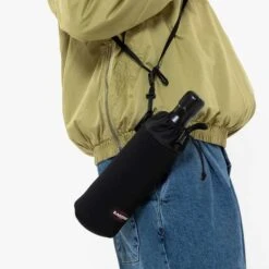 Eastpak Musco Insulated Bottle Sleeve Jet Black 9 Eastpak Musco Insulated Bottle Sleeve Jet Black -Outdoor Equipment eap ek0a5bd5008 005